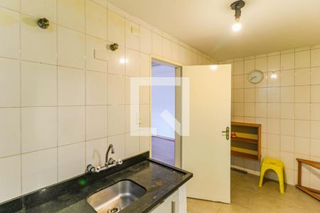 Casa à venda com 240m², 3 quartos e 2 vagasCozinha