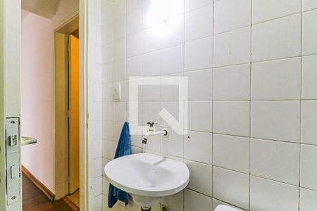 Casa à venda com 240m², 3 quartos e 2 vagasLavabo