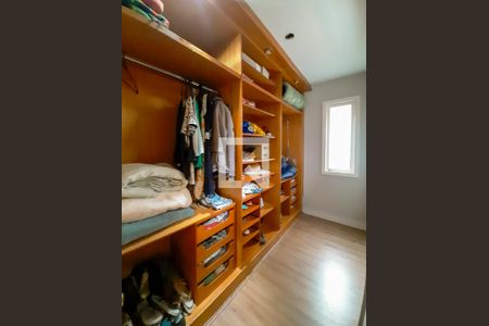 Casa de condomínio à venda com 419m², 3 quartos e 2 vagasCloset Quarto 3