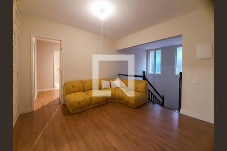 Casa de condomínio à venda com 419m², 3 quartos e 2 vagasSala intima