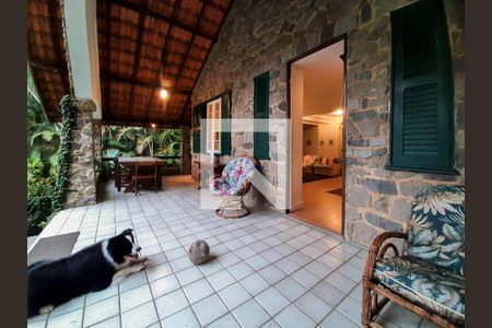 Casa de condomínio à venda com 419m², 3 quartos e 2 vagasVaranda