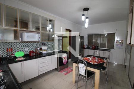 Casa à venda com 410m², 3 quartos e 4 vagasCozinha