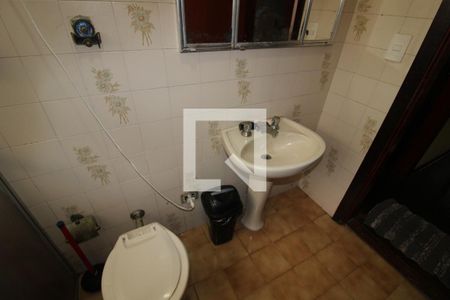Casa à venda com 410m², 3 quartos e 4 vagasBanheiro