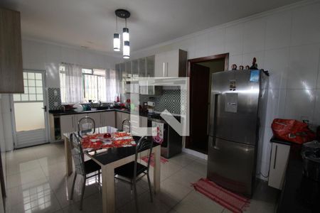 Casa à venda com 410m², 3 quartos e 4 vagasCozinha