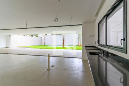 Casa de condomínio à venda com 935m², 4 quartos e 6 vagasCozinha