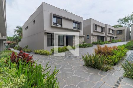 Casa de condomínio à venda com 935m², 4 quartos e 6 vagasÁrea comum