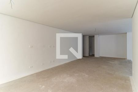 Casa de condomínio à venda com 935m², 4 quartos e 6 vagasCorredor