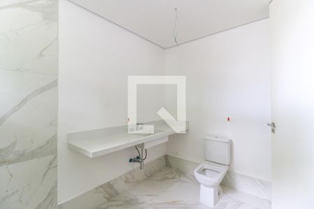 Casa de condomínio à venda com 935m², 4 quartos e 6 vagasBanheiro 2 da Suíte 1