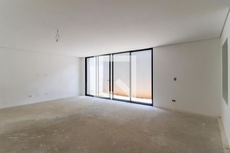 Casa de condomínio à venda com 935m², 4 quartos e 6 vagasAcademia