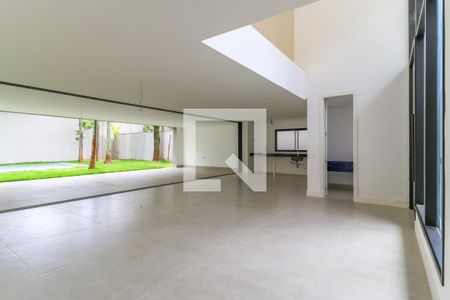 Sala de casa de condomínio à venda com 4 quartos, 935m² em Granja Julieta, São Paulo