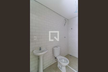 Casa de condomínio à venda com 935m², 4 quartos e 6 vagasBanheiro de Serviço