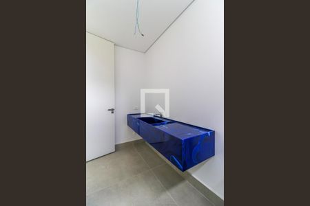 Casa de condomínio à venda com 935m², 4 quartos e 6 vagasLavabo