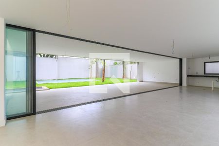 Sala de casa de condomínio à venda com 4 quartos, 935m² em Granja Julieta, São Paulo