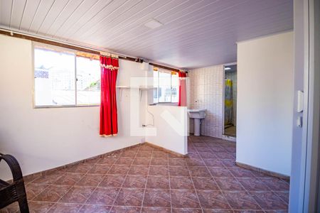 Sala de casa para alugar com 1 quarto, 55m² em Santa Rosa, Niterói