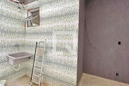 Área de Serviço de casa para alugar com 2 quartos, 160m² em Jardim Rosa de Franca, Guarulhos
