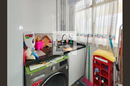 Apartamento à venda com 121m², 3 quartos e 1 vagaÁrea de Serviço