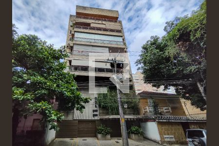 Apartamento à venda com 121m², 3 quartos e 1 vagaFachada e portaria