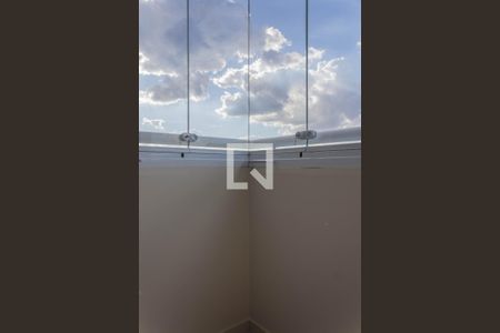 Apartamento para alugar com 52m², 2 quartos e 1 vaga Apartamento para alugar com 52m², 2 quartos e 1 vagaVaranda
