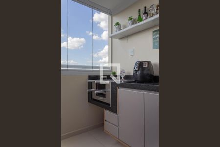 Apartamento para alugar com 52m², 2 quartos e 1 vaga Apartamento para alugar com 52m², 2 quartos e 1 vagaVaranda