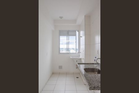 Apartamento para alugar com 42m², 2 quartos e 1 vaga Apartamento para alugar com 42m², 2 quartos e 1 vagaCozinha e Área de Serviço