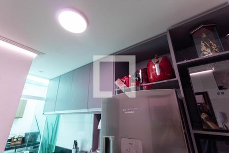 Casa de condomínio para alugar com 47m², 2 quartos e 1 vaga Casa de condomínio para alugar com 47m², 2 quartos e 1 vagaCozinha - Armários