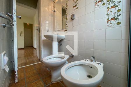 Banheiro de apartamento à venda com 1 quarto, 54m² em Centro, Belo Horizonte