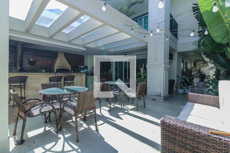 Casa de condomínio à venda com 350m², 4 quartos e 3 vagasÁrea externa