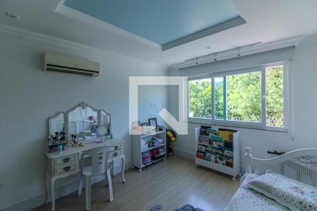 Casa de condomínio à venda com 350m², 4 quartos e 3 vagasSuíte 2