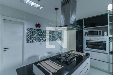 Casa de condomínio à venda com 350m², 4 quartos e 3 vagasCozinha