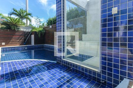 Casa de condomínio à venda com 350m², 4 quartos e 3 vagasÁrea externa - Piscina