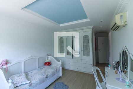 Casa de condomínio à venda com 350m², 4 quartos e 3 vagasSuíte 2