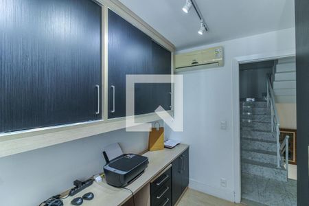 Casa de condomínio à venda com 350m², 4 quartos e 3 vagasQuarto / Escritório