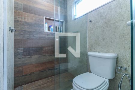 Casa de condomínio à venda com 350m², 4 quartos e 3 vagasSuíte 1 - Banheiro