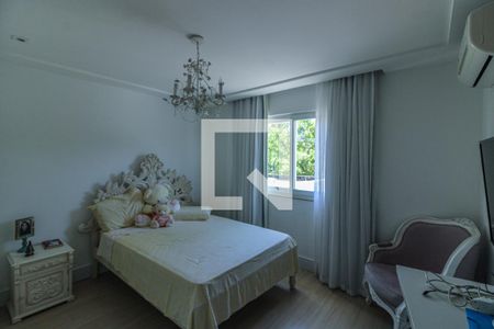 Casa de condomínio à venda com 350m², 4 quartos e 3 vagasSuíte 3