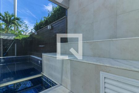 Casa de condomínio à venda com 350m², 4 quartos e 3 vagasÁrea externa - Sauna