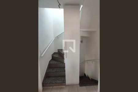 Casa de condomínio para alugar com 96m², 2 quartos e 1 vaga2º Pav - Hall de acesso ao 3º Pav
