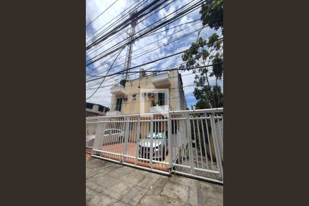 Casa de condomínio para alugar com 96m², 2 quartos e 1 vagaFachada