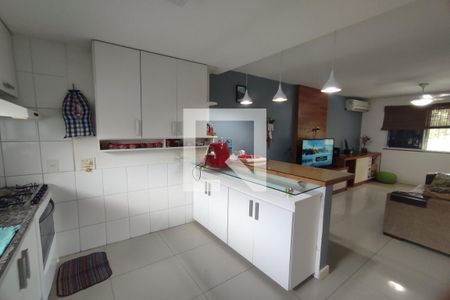 1º Pav - Cozinha de casa de condomínio para alugar com 2 quartos, 96m² em Pechincha, Rio de Janeiro