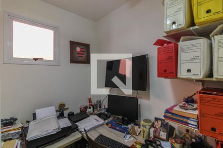 Casa de condomínio à venda com 350m², 5 quartos e 2 vagas Casa de condomínio à venda com 350m², 5 quartos e 2 vagasQuarto - Escritório