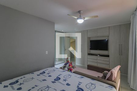 Casa de condomínio à venda com 350m², 5 quartos e 2 vagas Casa de condomínio à venda com 350m², 5 quartos e 2 vagasSuíte 2