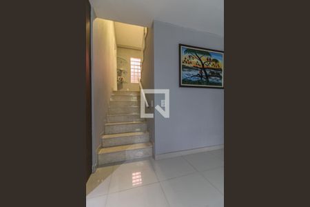 Sala - Escada de casa de condomínio à venda com 5 quartos, 350m² em Recreio dos Bandeirantes, Rio de Janeiro