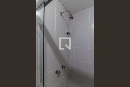 Casa de condomínio à venda com 350m², 5 quartos e 2 vagas Casa de condomínio à venda com 350m², 5 quartos e 2 vagasSuíte 4 - Banheiro