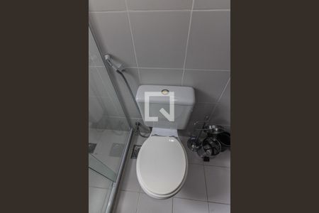 Casa de condomínio à venda com 350m², 5 quartos e 2 vagas Casa de condomínio à venda com 350m², 5 quartos e 2 vagasSuíte 1 - Banheiro