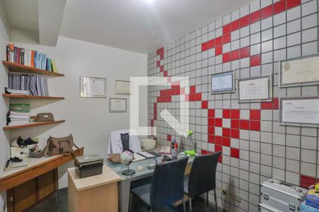 Casa à venda com 400m², 4 quartos e 5 vagasEscritório