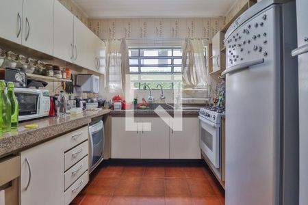 Cozinha de casa para alugar com 4 quartos, 400m² em Jardim Prudência, São Paulo