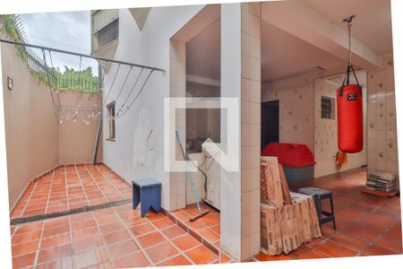 Casa à venda com 400m², 4 quartos e 5 vagasÁrea de Serviço