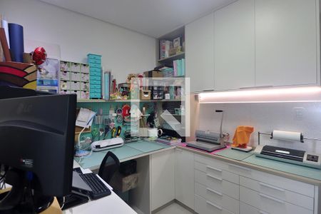 Apartamento à venda com 110m², 2 quartos e 2 vagasEscritório 1