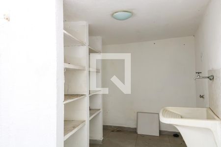 Casa de condomínio à venda com 200m², 3 quartos e 1 vaga Casa de condomínio à venda com 200m², 3 quartos e 1 vagaÁrea de Serviço