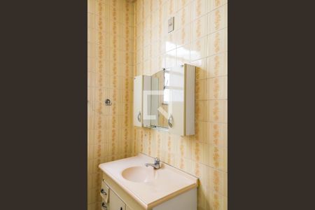 Casa de condomínio à venda com 200m², 3 quartos e 1 vaga Casa de condomínio à venda com 200m², 3 quartos e 1 vagaBanheiro