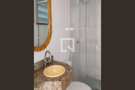 Banheiro  de apartamento à venda com 1 quarto, 53m² em Centro, São Leopoldo